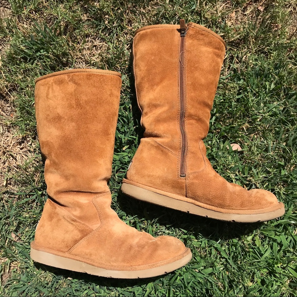 TALL CHESTNUT UGGS!!!